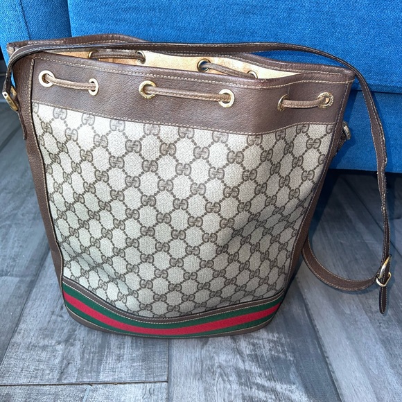 π― Gucci drawstring Bucket Bag - Picture 4 of 16
